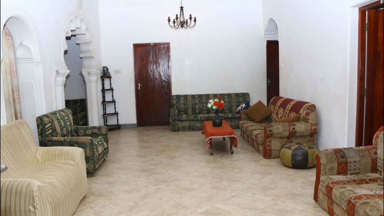 Suisse Villa Kandy Eksteriør bilde