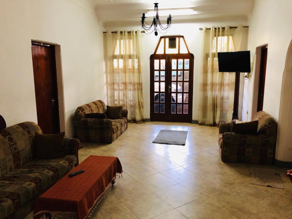 Suisse Villa Kandy Eksteriør bilde