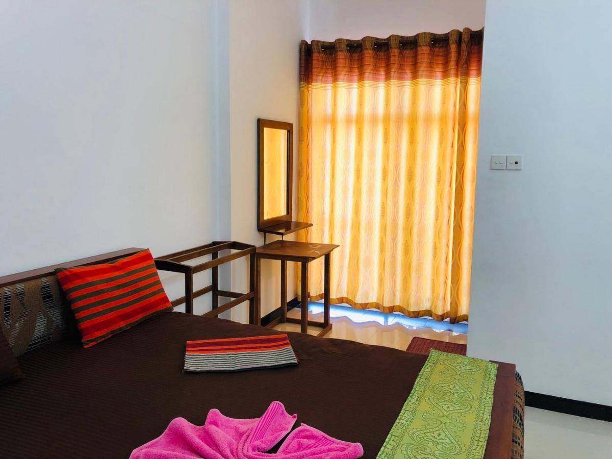 Suisse Villa Kandy Eksteriør bilde