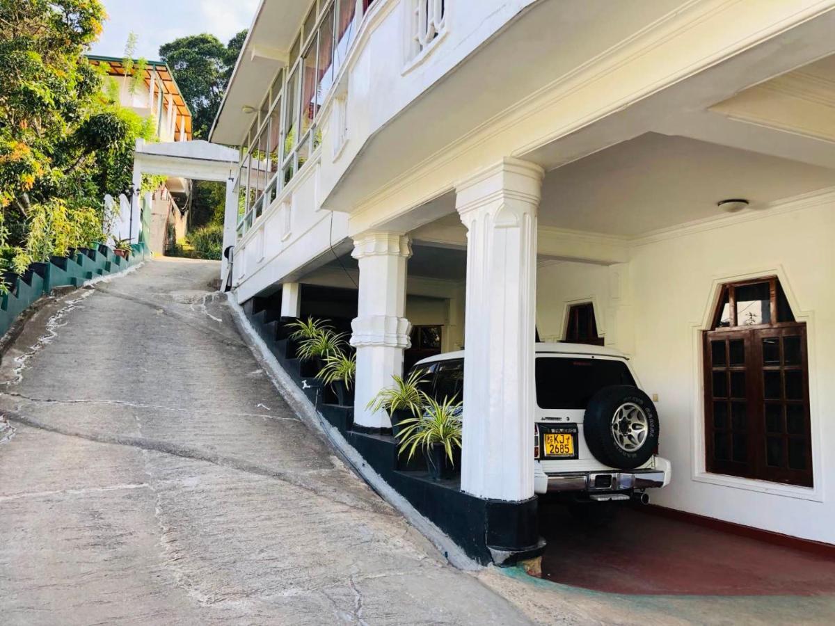 Suisse Villa Kandy Eksteriør bilde