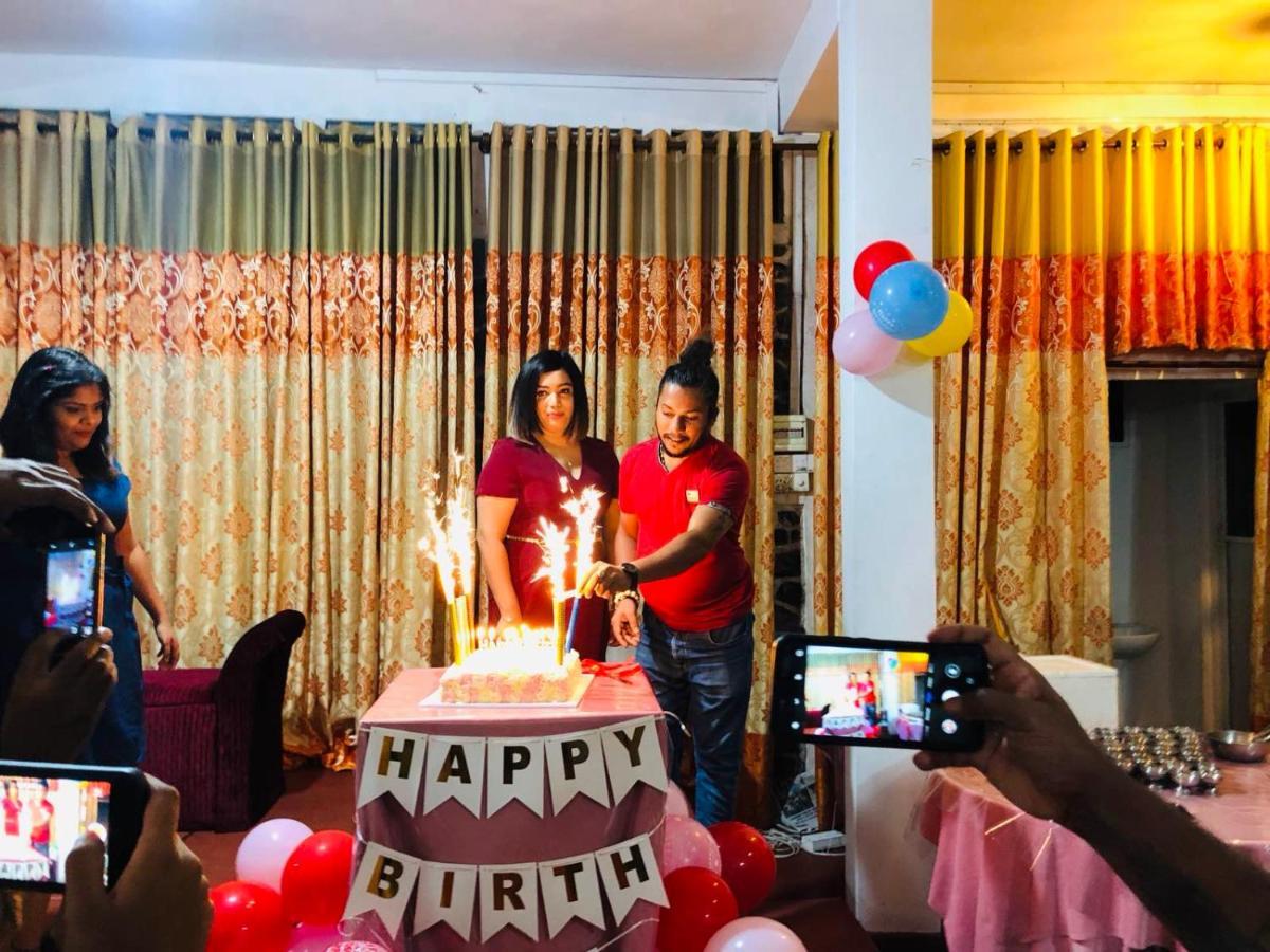 Suisse Villa Kandy Eksteriør bilde
